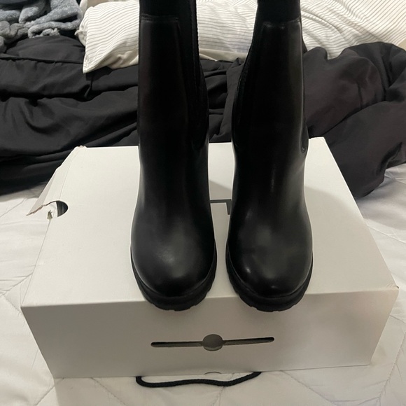 Aldo Boots - Picture 3 of 5